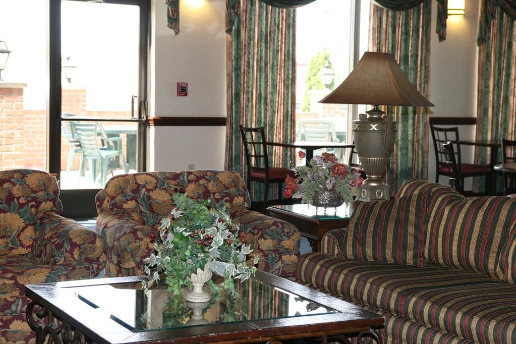 Comfort Inn & Suites Toledo Dalaman gambar